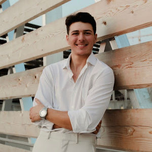 Meet your Posher, Liam